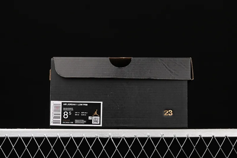 All categories Air Jordan Jordan series basketball shoes Air Jordan 1 Low Air Jordan AJ1 Low AJ1 Joe 1 low white and black canvas splicing DC3533-100
